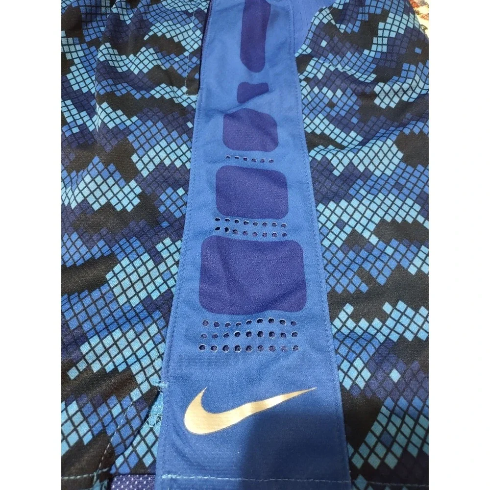 Nike Shorts Boys Size L Elite Dri-FIT Blue Snakeskin Athleisure Streetwear Logo